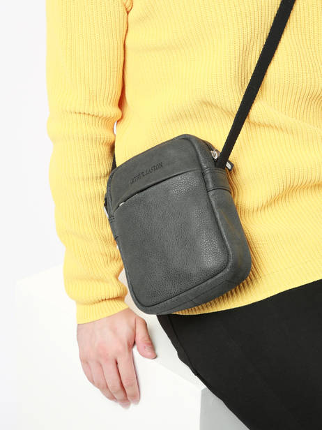 Cross Body Tas Arthur & aston Zwart cristiano 1082 ander zicht 1